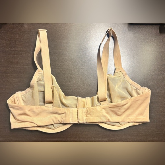 Skims Ultra Fine Mesh Underwire Bra - Picture 2 of 2